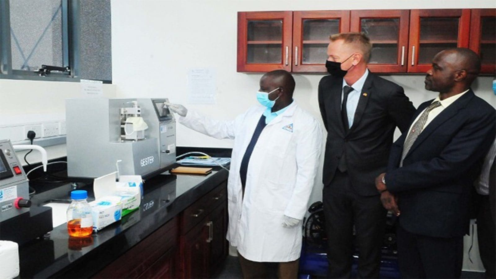 TradeMark East Africa boosts Uganda National Bureau of Standards’ laboratory testing capacity