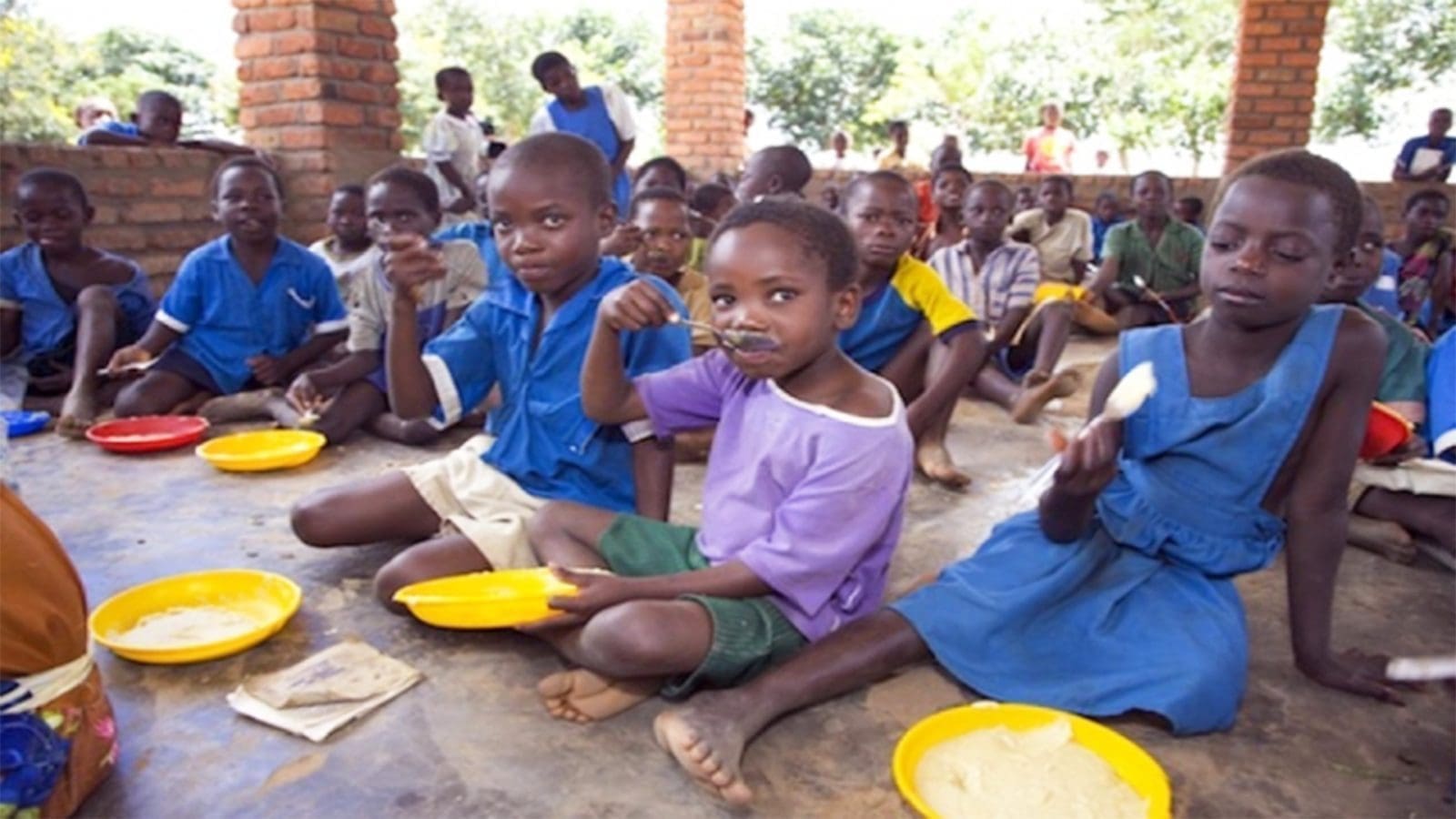 Malawi bans sale of food in schools to curb cholera spread