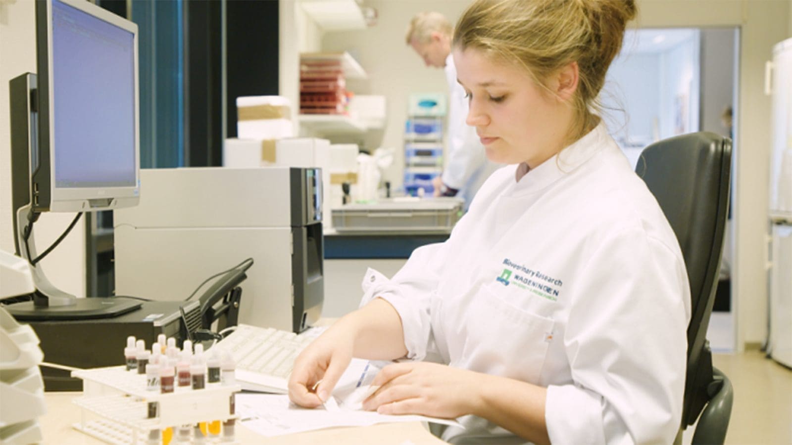 Wageningen Bioveterinary Research conducts successful vaccine trials against avian influenza