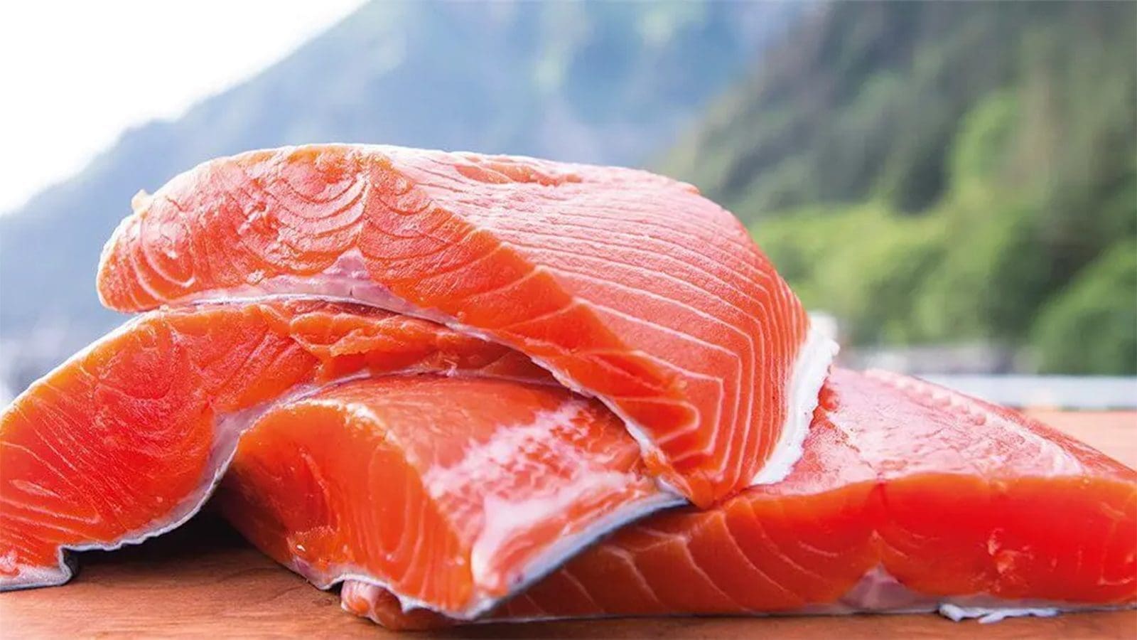 DSM launches tool to accurately measure colour of salmon fillet