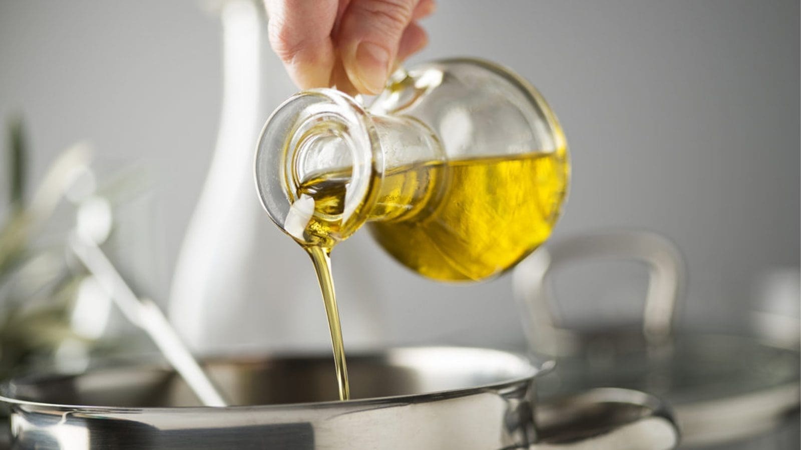 FDA declares partially hydrogenated oils unsafe in foods